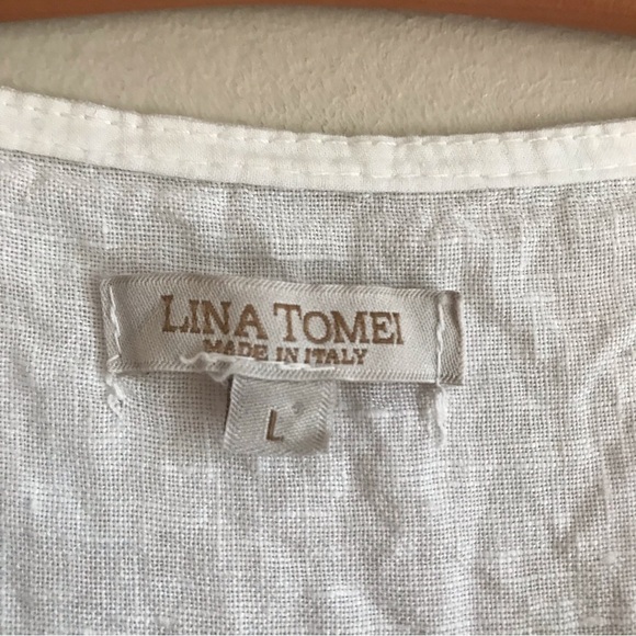 Made in Italy White Sleeveless Dress with Embellished Neckline and Pockets! - Picture 7 of 8